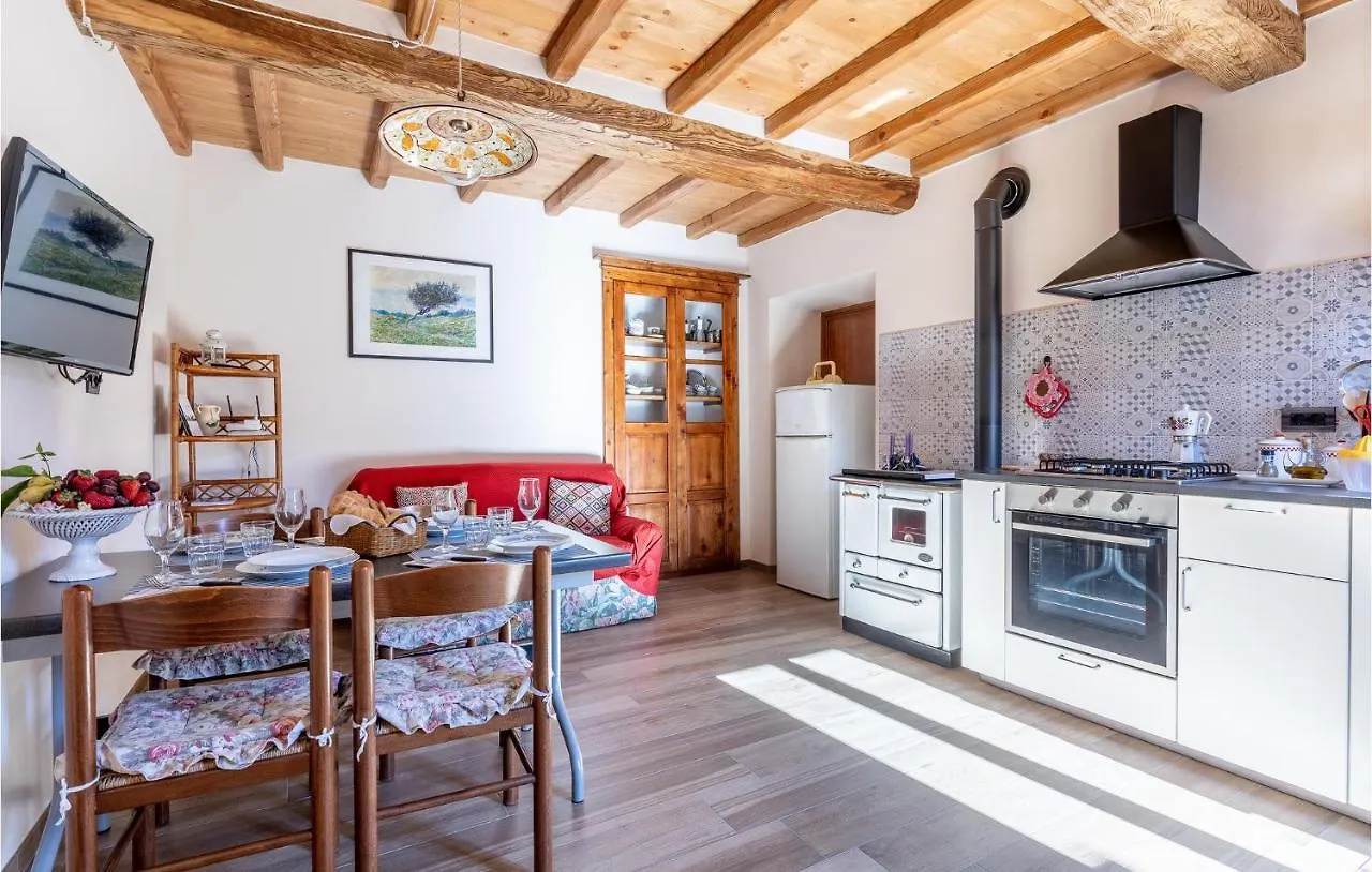 Beautiful Home In Volegno With Kitchen Stazzema