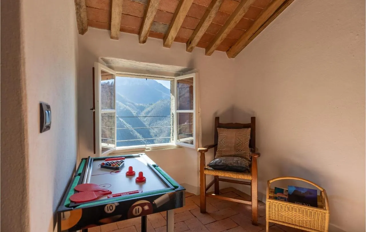 Beautiful Home In Volegno With Kitchen Stazzema 0*,